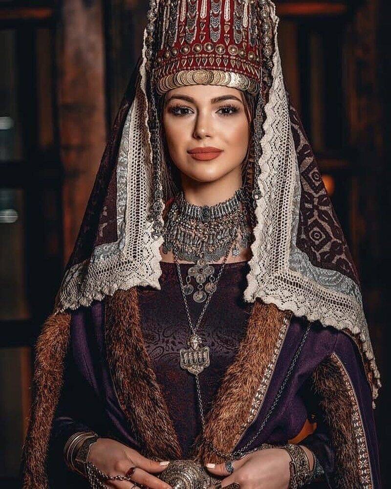 Чуха армянский костюм